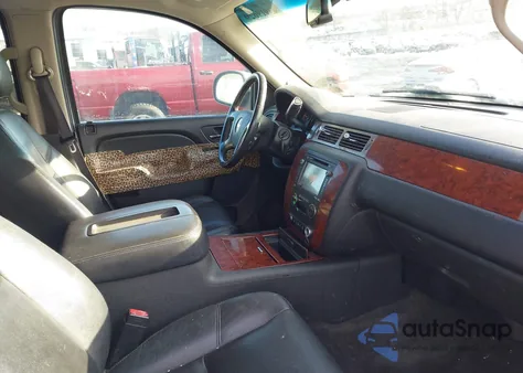 2012 Chevrolet Tahoe Ltz из США, поврежденный, VIN 1GNSKCE04CR222447